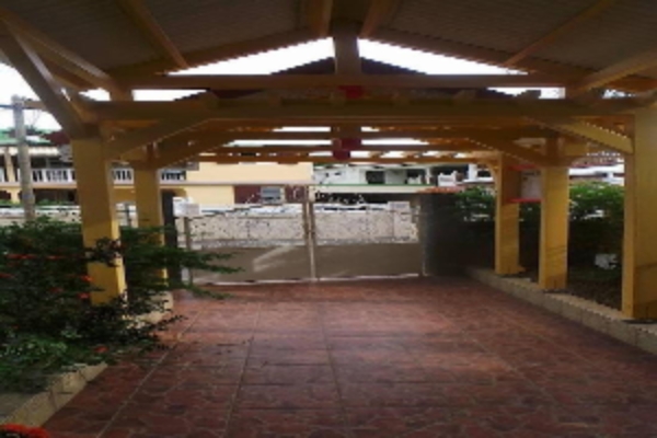 Hotel La Pointe D'Argent (Ferry)